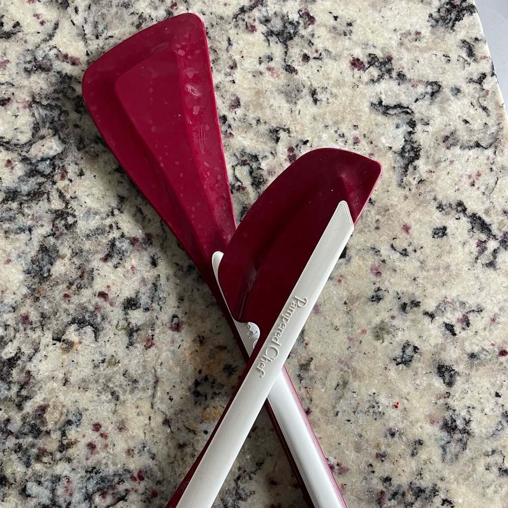 Red Pampered Chef Spatula set